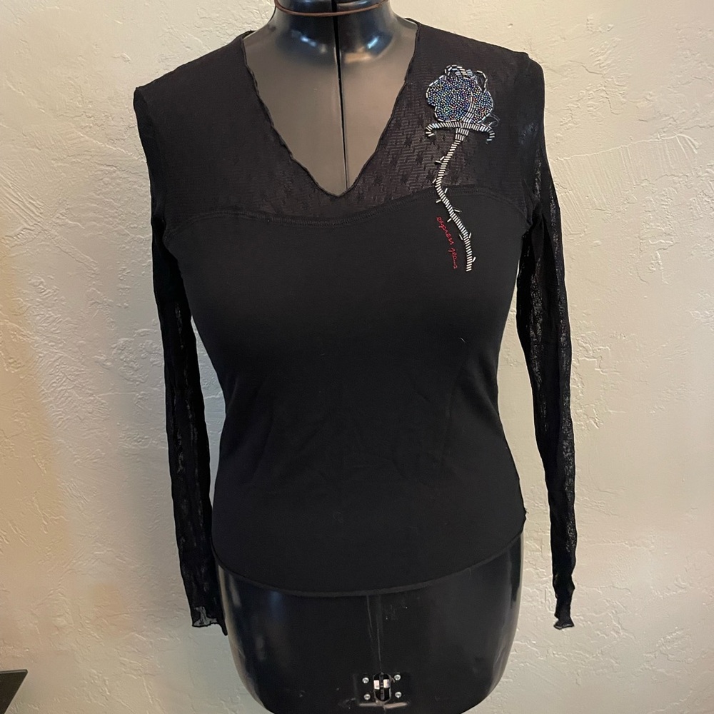 5/15🔥🔥🔥Express Black Top with Lace Sleeves and Floral Detail